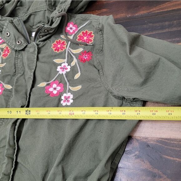 Xhilaration Junior Floral Embroidered Anorak Jacket Olive Utility Outdoor Size L - Picture 11 of 11